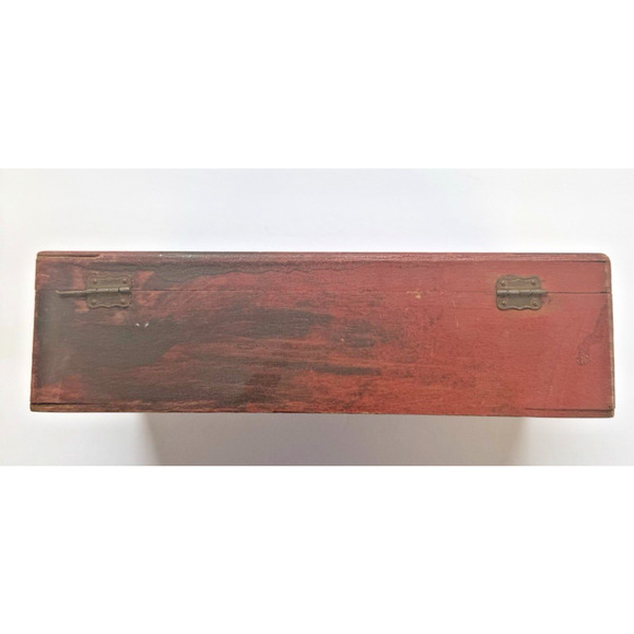 N.A.W. Candy Co. 5 cents Straight Wooden Candy Cigar Box with Small Ornate Clasp - Picture 5 of 8